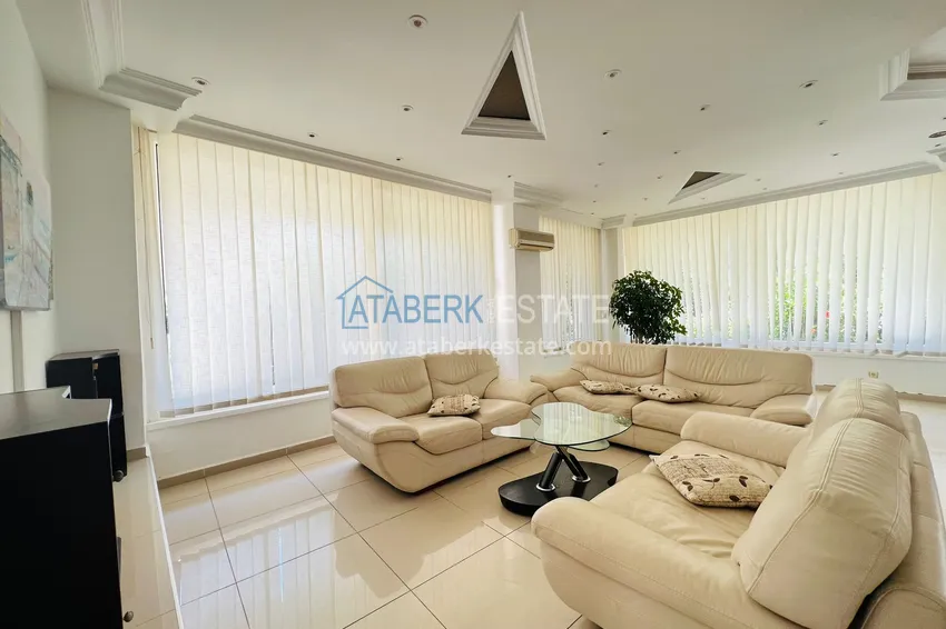 Квартира 2+1 в районе Оба Алания в уютном жилом комплексе 6 