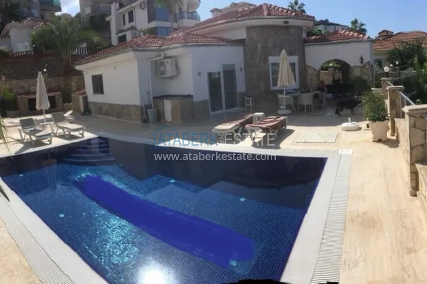 Двухэтажная вилла с потрясающим видом на море в районе Каргыджак, Алания. Подходит для гражданства 7 