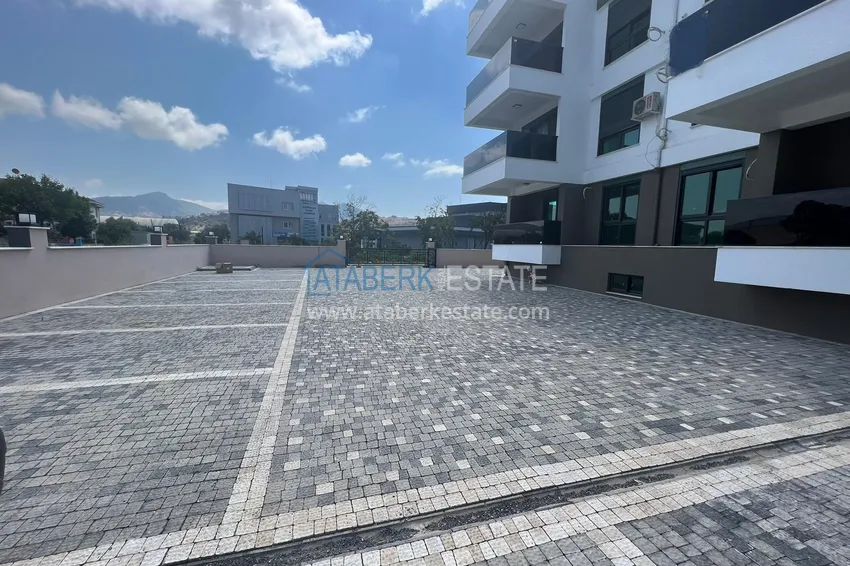 Продаётся двухкомнатная квартира с чистовой отделкой в Газипаше, район Пазарджи 8 