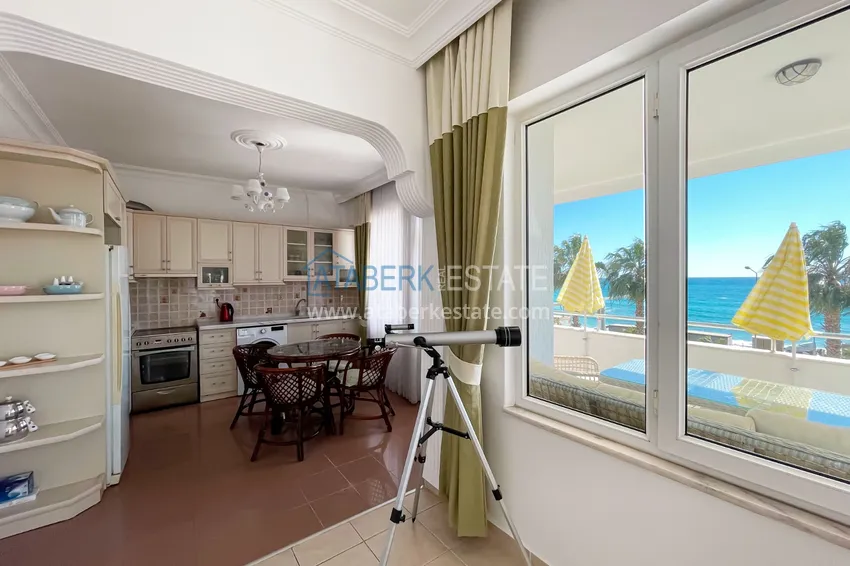 Приобрести Роскошная линейная квартира «под ключ» на первой береговой линии в курортном районе Тосмур, Алания 13