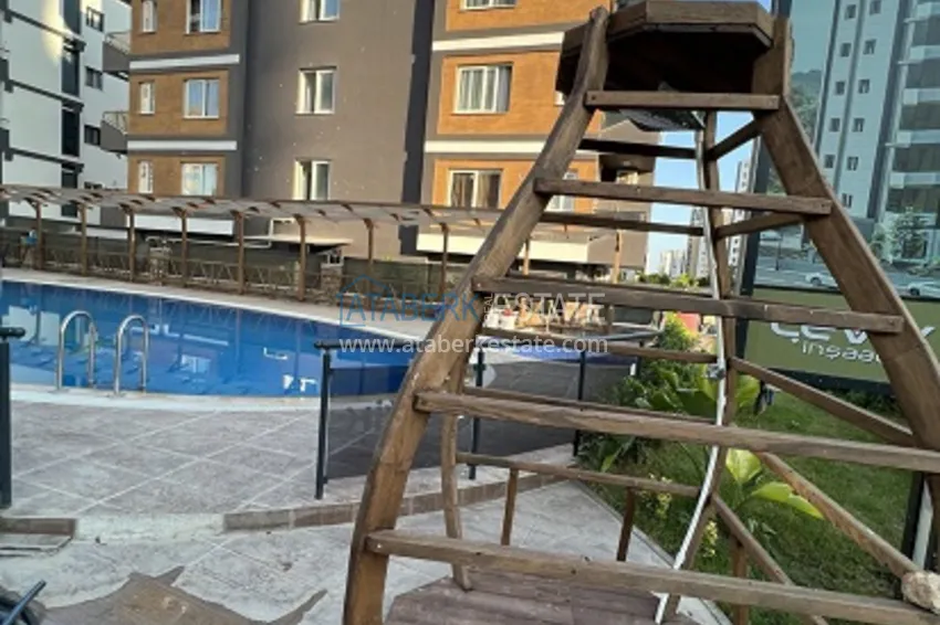 Квартира 3+1 в жилом комплексе с инфраструктурой в районе Мезитли – Мерсин 5 