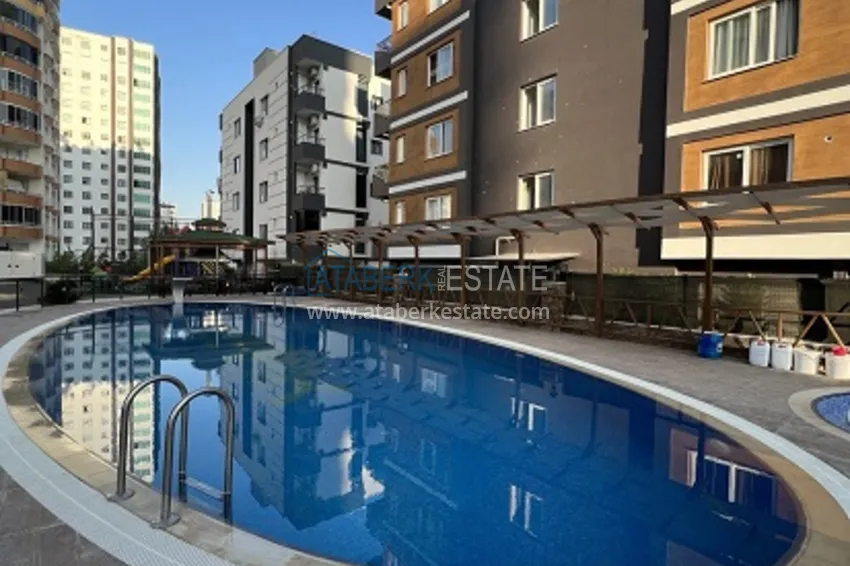 Квартира 3+1 в жилом комплексе с инфраструктурой в районе Мезитли – Мерсин 1 