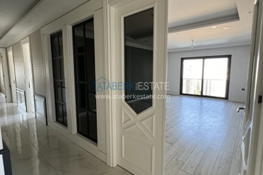 Приобрести Квартира 4+1 с чистовой отделкой и застекленным балконом в районе Мезитли – Мерсин 17 