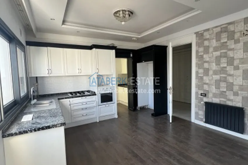 Приобрести Квартира 4+1 с чистовой отделкой и застекленным балконом в районе Мезитли – Мерсин 15 