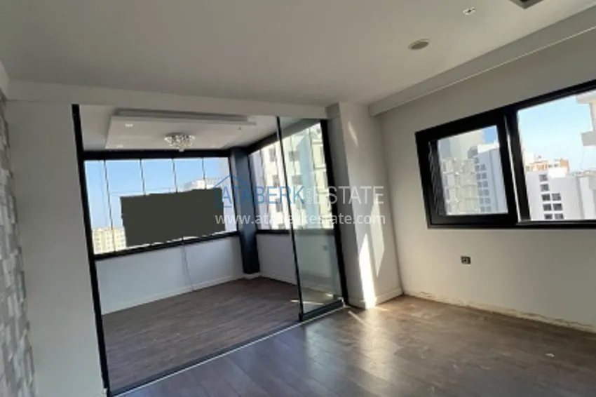 Приобрести Квартира 4+1 с чистовой отделкой и застекленным балконом в районе Мезитли – Мерсин 1 