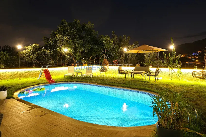 Вилла 5+2 в Алании район Бекташ меблированная с завораживающим панорамным видом 12