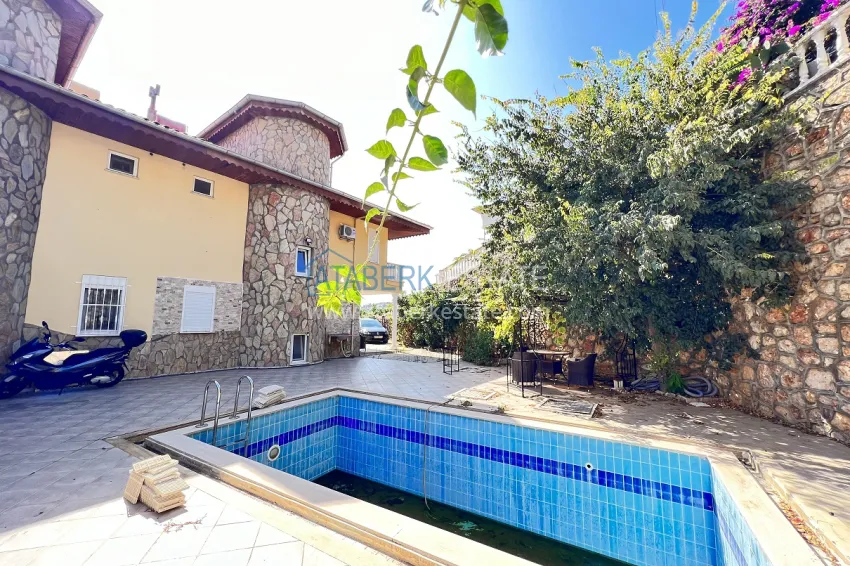 Вилла в Алании район Тепе, меблированная с право на получение гражданства 3 