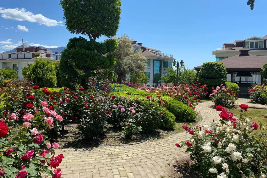 Двухкомнатная квартира под ключ в резиденции сегмента премиум – район Оба, Алания 9 