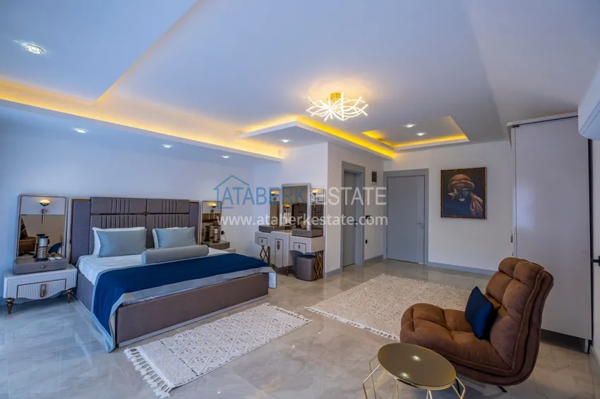 Приобрести Недвижимость под гражданство! Отдельно стоящая вилла сегмента люкс с потрясающим видом в районе Каргыджак 12