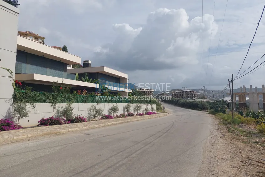 Аренда двухуровневой виллы сегмента премиум с частным бассейном в районе Махмутлар 14