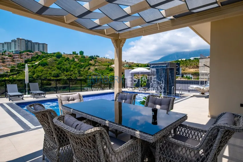 Недвижимость под гражданство! Отдельно стоящая вилла сегмента люкс с потрясающим видом в районе Каргыджак 16