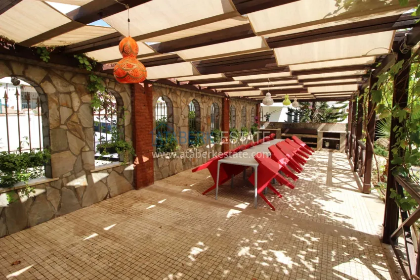 Квартира 2+1 в Алании район Тосмур, меблированная с застекленным балконом. Недвижимость под ВНЖ 18 