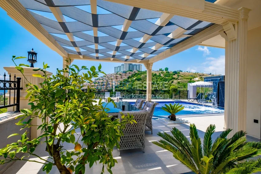 Недвижимость под гражданство! Отдельно стоящая вилла сегмента люкс с потрясающим видом в районе Каргыджак 17