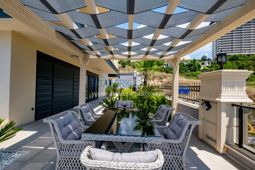 Недвижимость под гражданство! Отдельно стоящая вилла сегмента люкс с потрясающим видом в районе Каргыджак 18