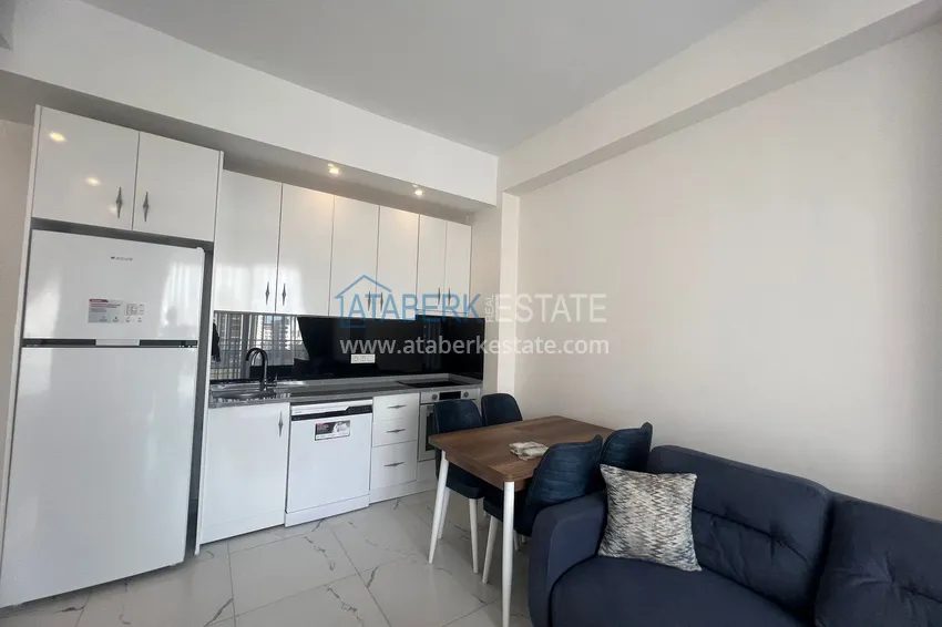 Приобрести Двухкомнатная квартира комфорт класса для аренды, на 9 этаже с видом на море и город в Авсалларе №96 3 