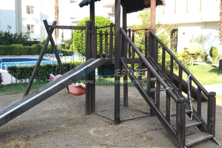 Линейная квартира с отдельной кухней и 3 спальнями в районе Оба. Недвижимость под гражданство 5