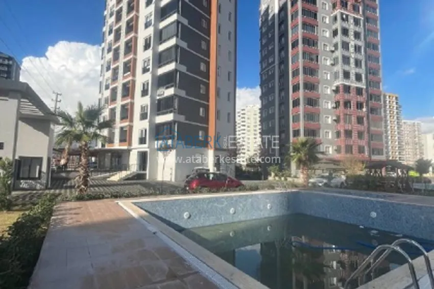 Трехкомнатная квартира с видом на море в районе Тедже – Мерсин 1 