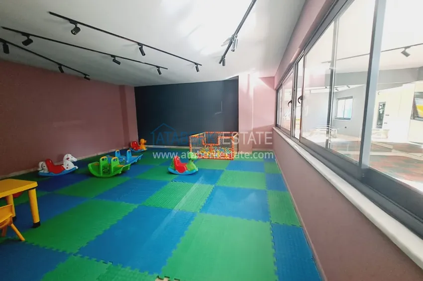 Двухкомнатная квартира с чистовой отделкой в Махмутларе – район субботнего рынка 10 