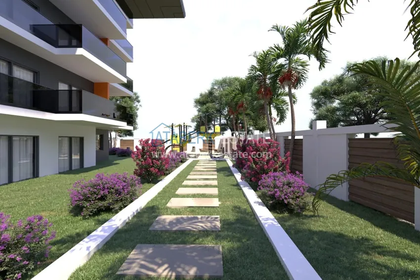 Квартиры от застройщика по самым низким стартовым ценам в районе Окурджалар, вторая линия от моря 13 