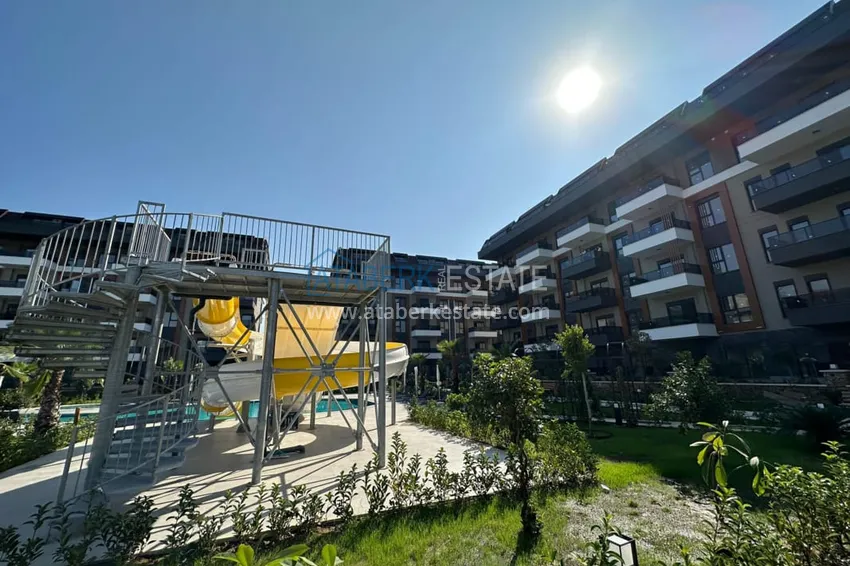 Двухкомнатная квартира с чистовой отделкой в районе Оба, Алания 3 