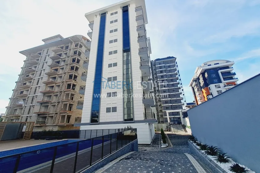 Двухкомнатная квартира с чистовой отделкой в Махмутларе – район субботнего рынка 5 