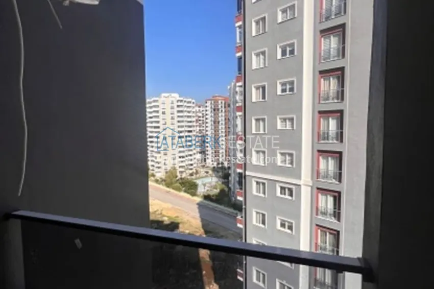 Приобрести Трехкомнатная квартира с чистовой отделкой в 100 метрах от моря район Тедже – Мерсин 21 