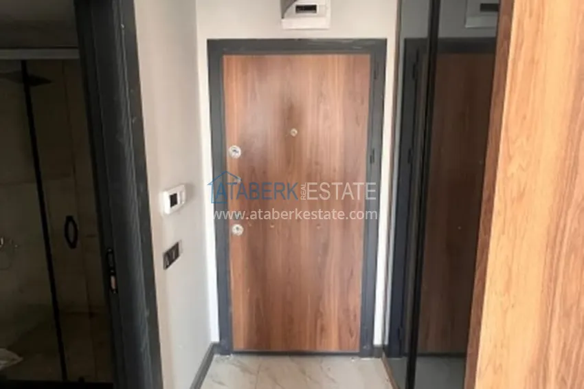 Приобрести Трехкомнатная квартира с чистовой отделкой в 100 метрах от моря район Тедже – Мерсин 15 