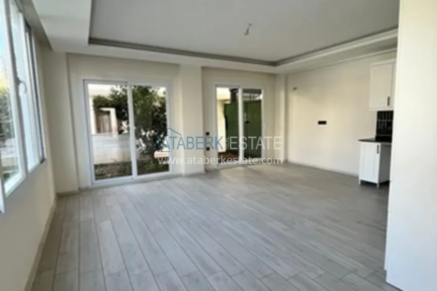 Приобрести Вилла 2+1 с террасой и собственным садом в районе Каргыпынары – Мерсин 1