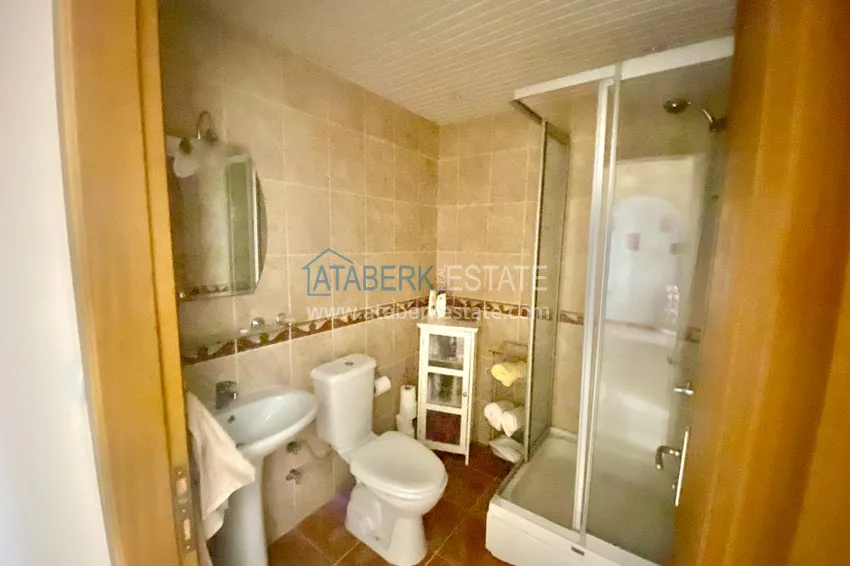 Приобрести Недвижимость под ВНЖ. Две трехкомнатные квартиры с мебелью – район Оба, в 200 метрах от моря 25