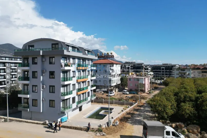 Квартира 1+1 меблированная в современном комплексе, район Оба – Алания 2 