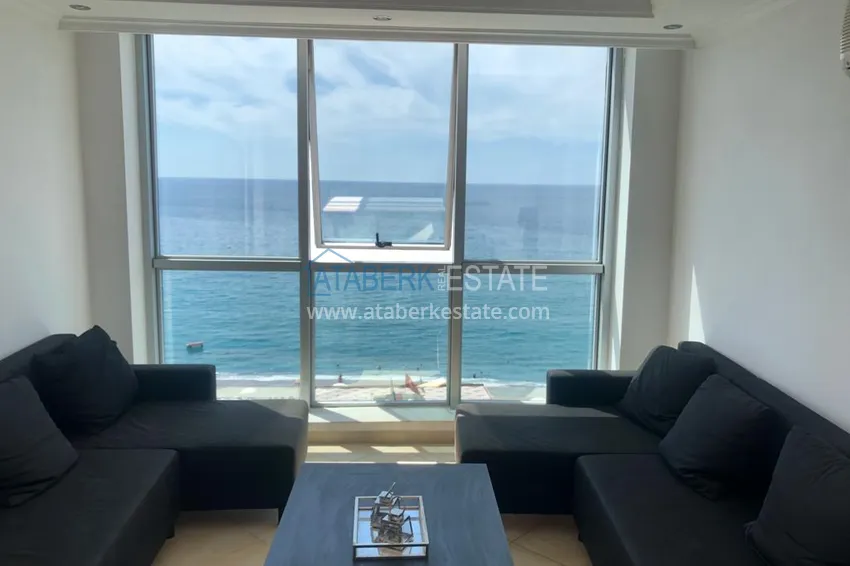 Приобрести Линейная квартира 3+1 на первой береговой линии в районе Тосмур. Недвижимость подходит для ВНЖ 5 