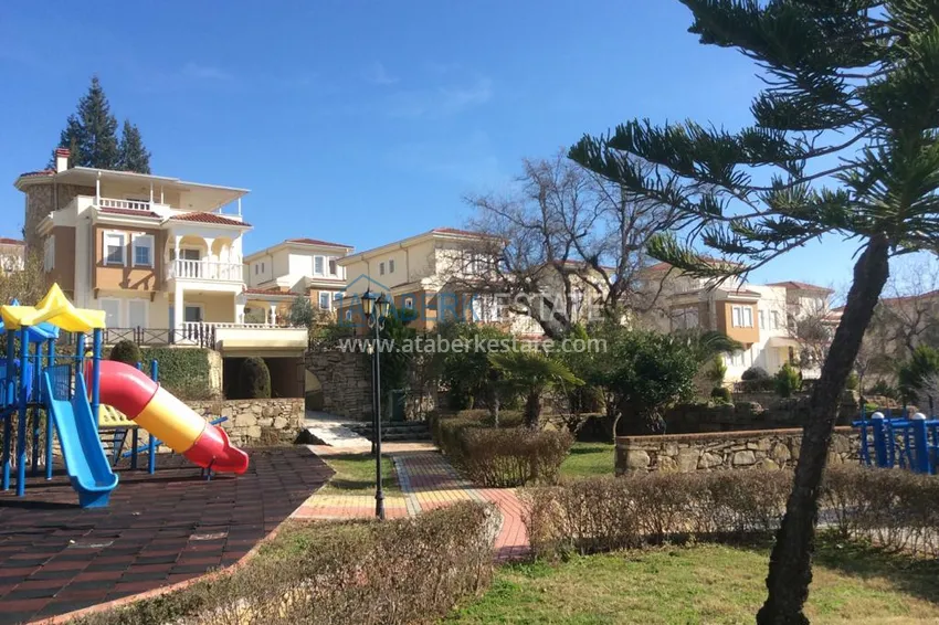 Вилла в Авсалларе - трехэтажный таунхаус на два хозяина с частным садиком  9 