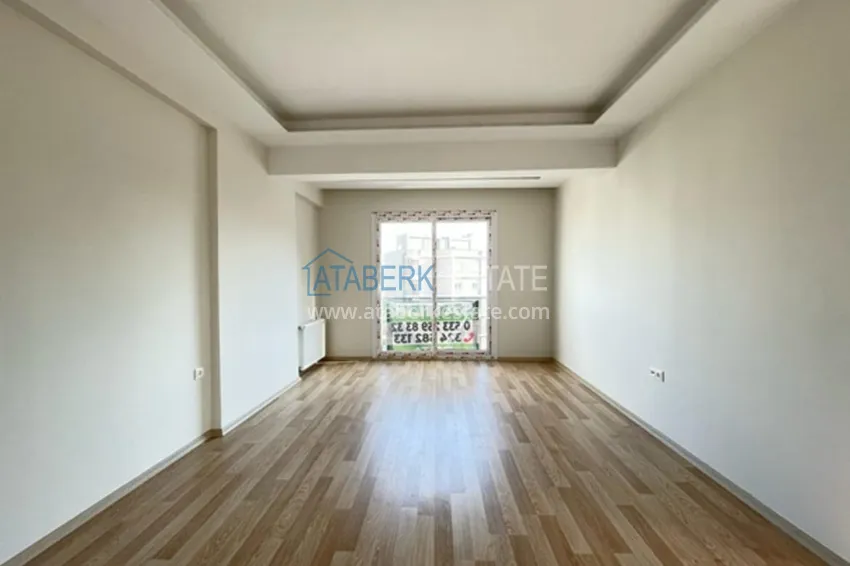 Приобрести Квартира 3+1 с чистовой отделкой в новом жилом комплексе в районе Мезитли-Мерсин 5 