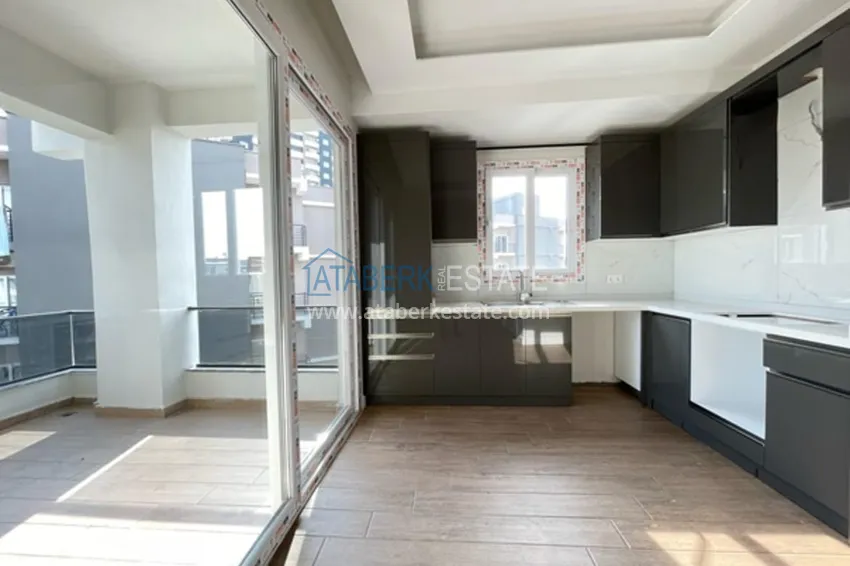 Приобрести Квартира 3+1 с чистовой отделкой в новом жилом комплексе в районе Мезитли-Мерсин 6 