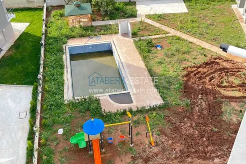 Фото -  Квартира 3+1 с чистовой отделкой в новом жилом комплексе в районе Мезитли-Мерсин 3 