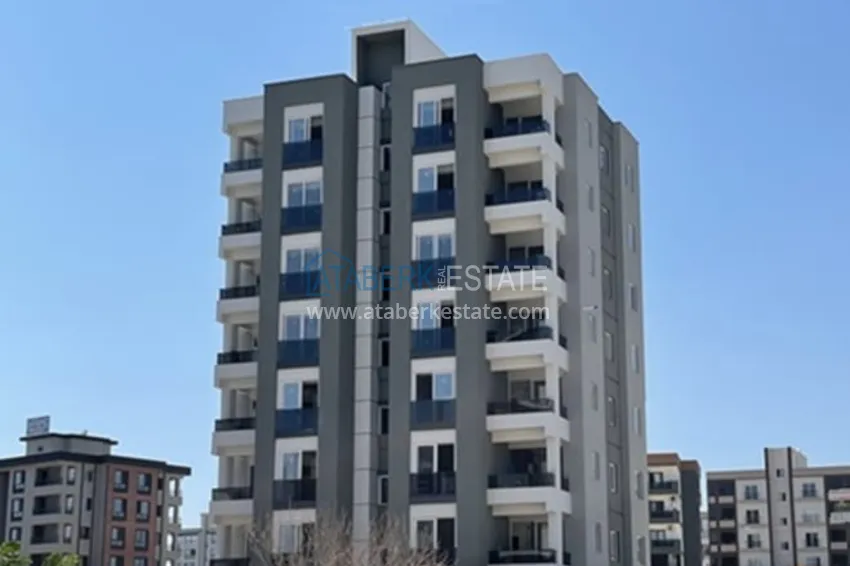 Квартира 3+1 с чистовой отделкой в новом жилом комплексе в районе Мезитли-Мерсин 2 