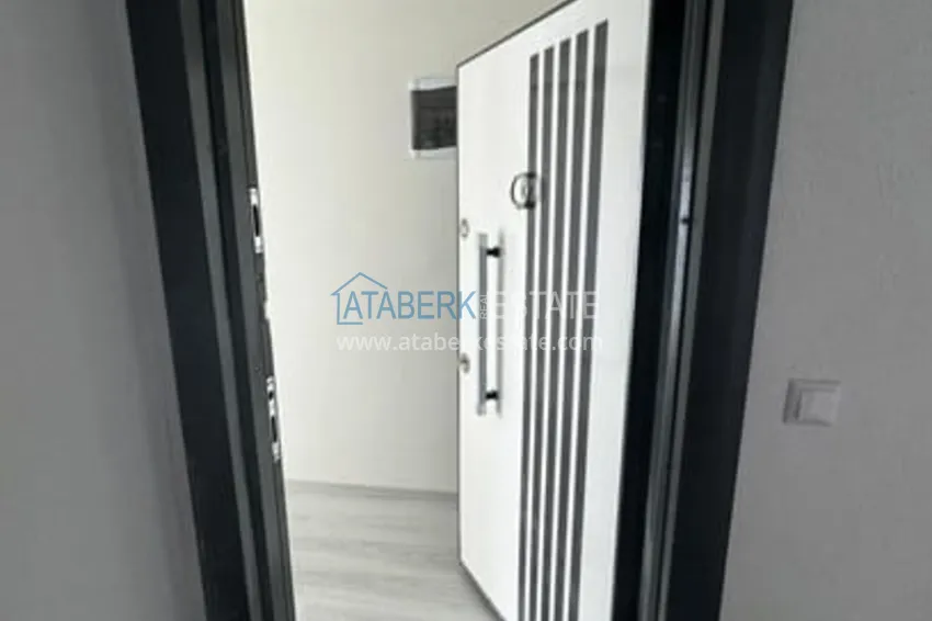 Приобрести Квартира 2+1 с чистовой отделкой и видом на море в районе Силифке-Мерсин 12 