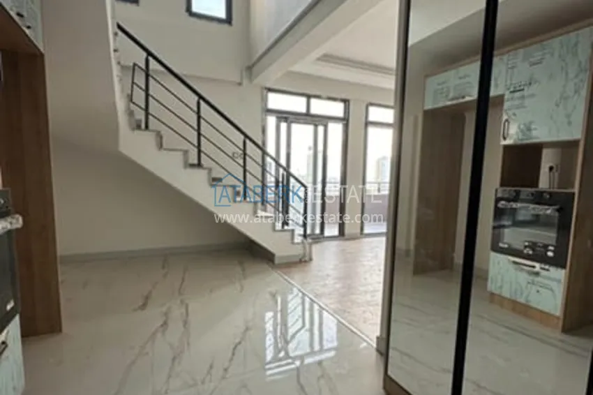 Приобрести Дуплекс 2+1 с чистовой отделкой и видом на море в районе Тедже-Мерсин 2 