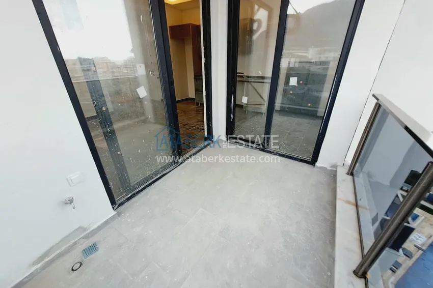 Приобрести Квартиры от собственника с чистовой отделкой в районе Махмутлар, Алания - 600 метров от моря 10