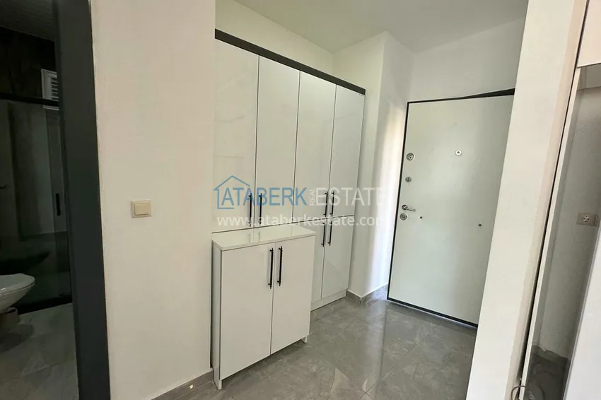 Приобрести Меблированная двухкомнатная квартира от собственника в 500 метрах от моря – центр района Авсаллар  1 