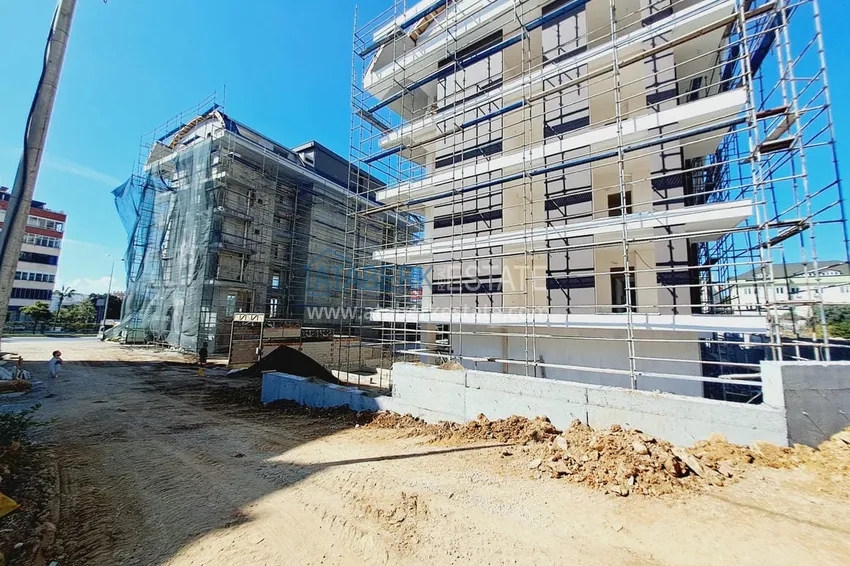 Фото -  Квартира 1+1 от инвестора в строящемся комплексе в центре Алании в 450 метрах от пляжа Клеопатра 2 