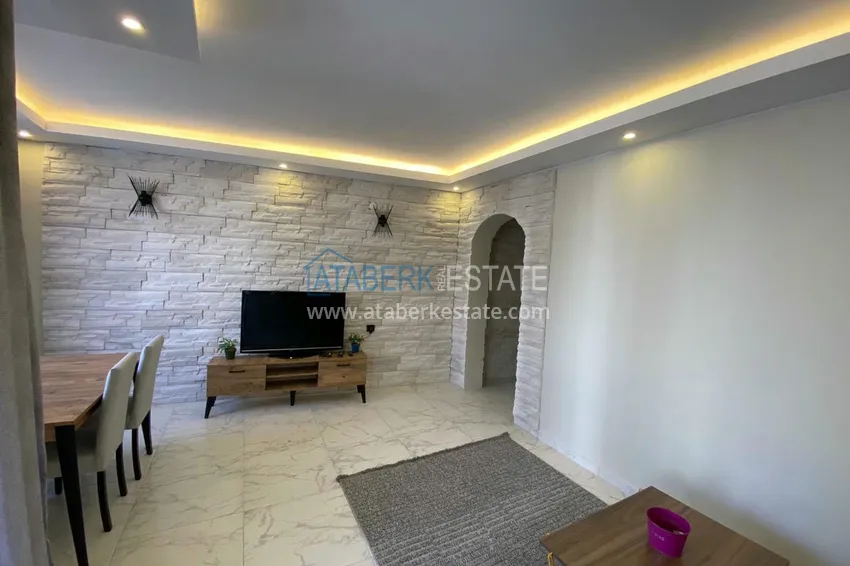 Приобрести Двухкомнатная квартира после ремонта с мебелью и панорамным видом на море в исторической части Алании – Кале 5 