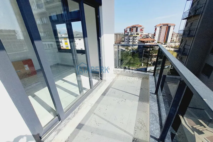 Приобрести Квартира с новой мебелью от собственника в новом комплексе сегмента комфорт в районе Авсаллар 5 