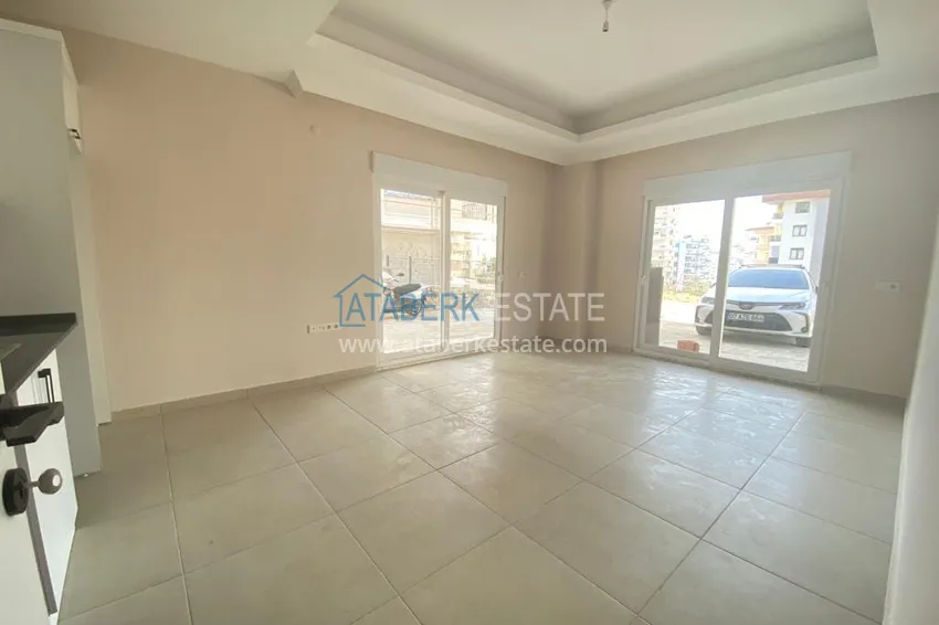 Приобрести Трехкомнатная квартира с чистовой отделкой в Алании, район Джикджилли 5