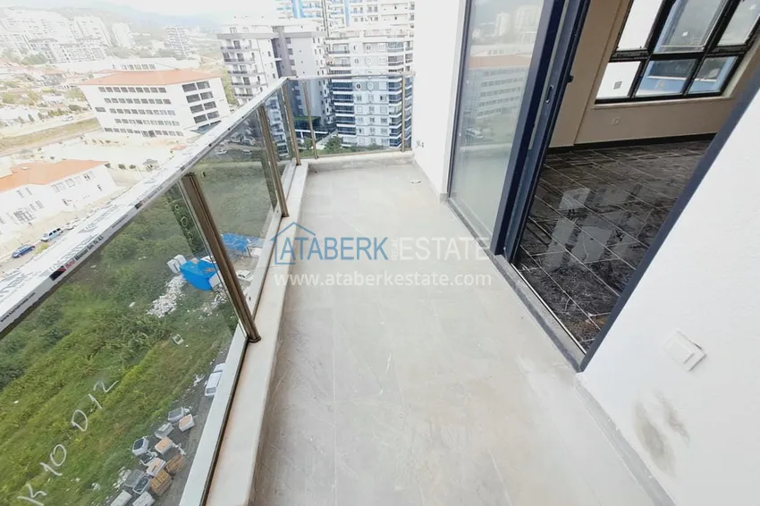 Приобрести Квартиры от собственника с чистовой отделкой в районе Махмутлар, Алания - 600 метров от моря 24