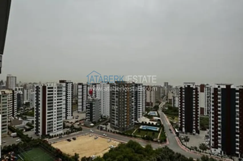 Приобрести Квартира 4+1 с роскошным ремонтом в комплексе отельного типа в районе Мезитли-Мерсин 23 