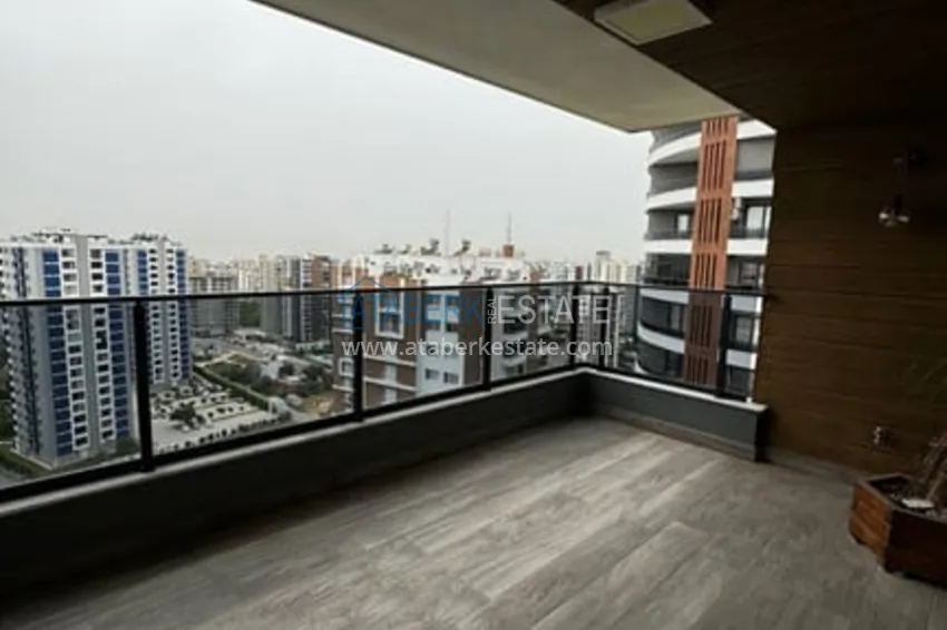 Приобрести Квартира 4+1 с роскошным ремонтом в комплексе отельного типа в районе Мезитли-Мерсин 24 