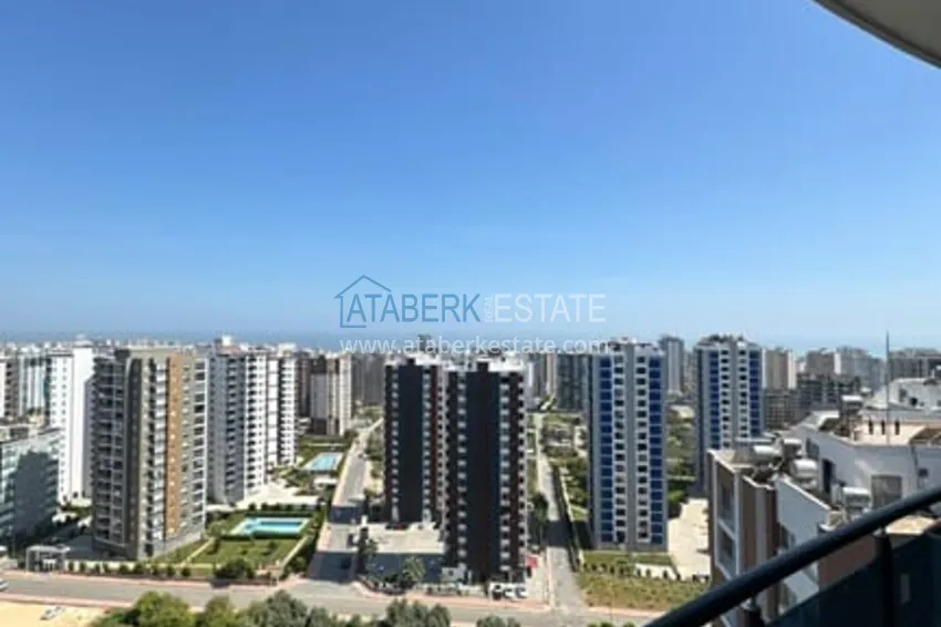 Приобрести Просторный пентхаус-дуплекс с открытым видом на море район Соли-Мерсин 48 