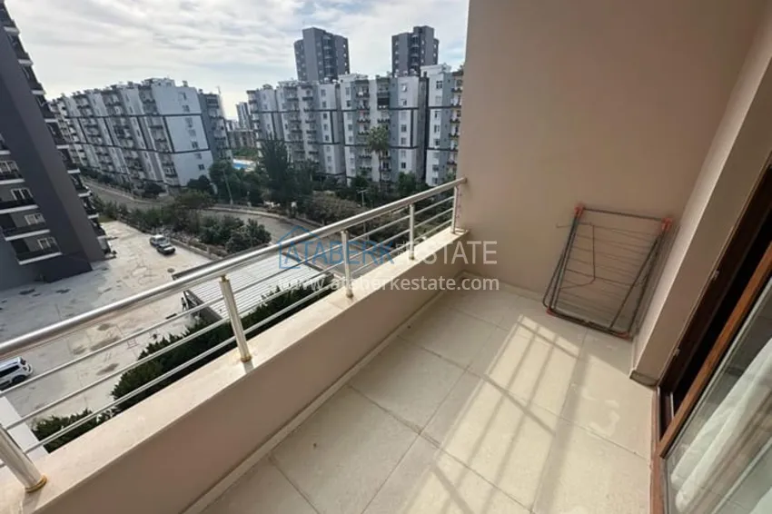 Приобрести Уютная трехкомнатная квартира с остекленным балконом в районе Мезитли-Мерсин 11 