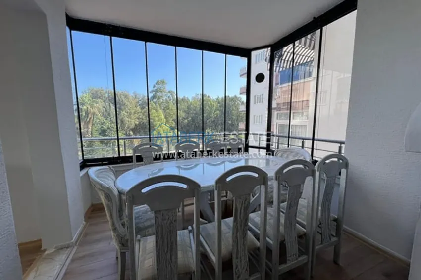 Приобрести Четырёхкомнатная квартира в 150 метрах от моря в районе Соли-Мерсин 11 